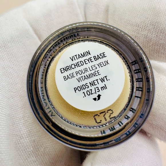 NEW! Bobbi Brown Vitamin Enriched Eye Base Primer & Moisturizer - Picture 7 of 7